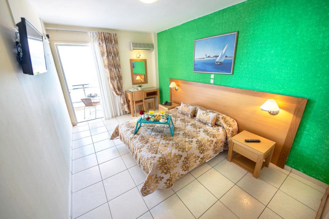 Avra Hotel Méthana Екстериор снимка