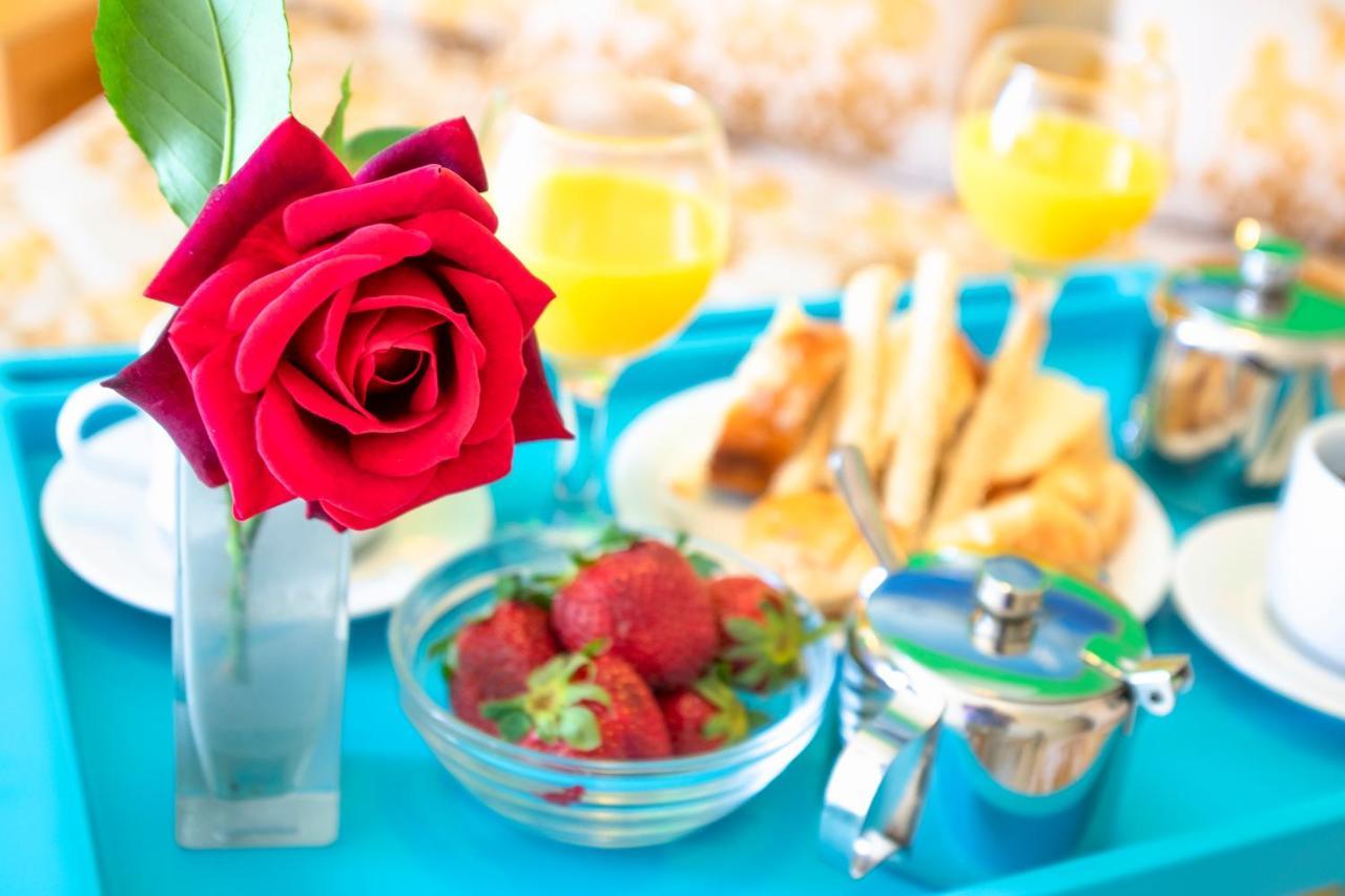 Avra Hotel Méthana Екстериор снимка