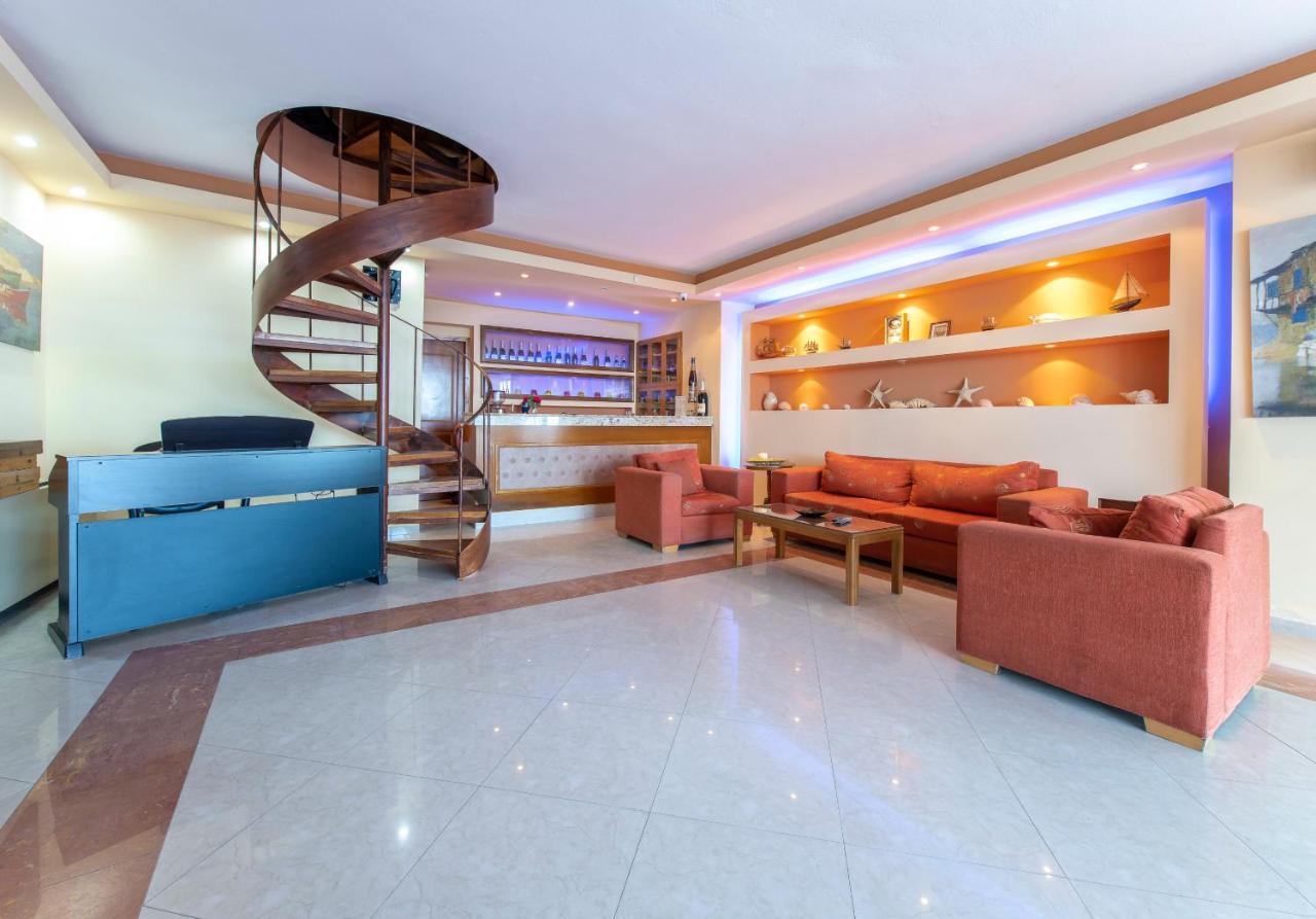 Avra Hotel Méthana Екстериор снимка